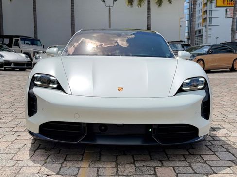 Used 2020 Porsche Taycan Turbo S image 6