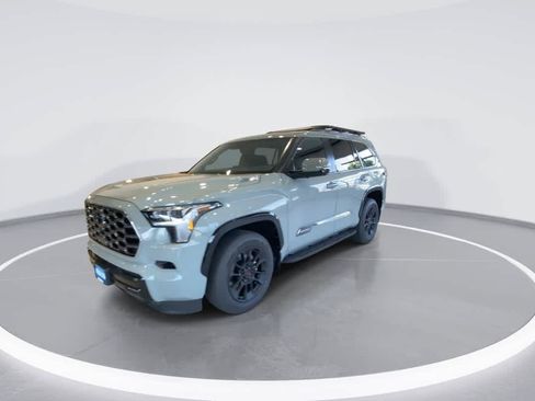 New 2026 Toyota Sequoia Platinum AWD/4WD image 4