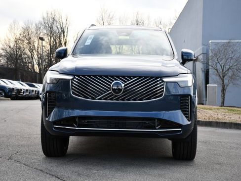 New 2026 Volvo XC90 B5 Plus w/ Protection Package Premier image 2
