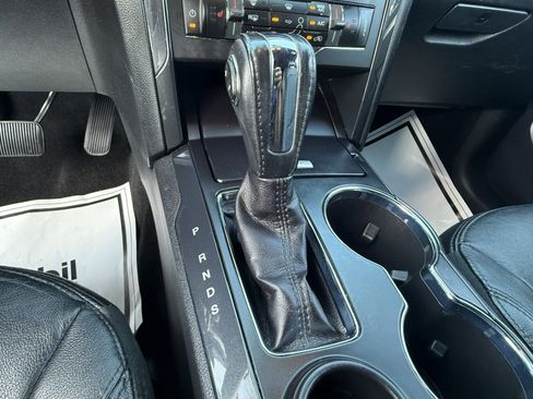Used 2018 Ford Explorer XLT w/ Equipment Group 202A image 21