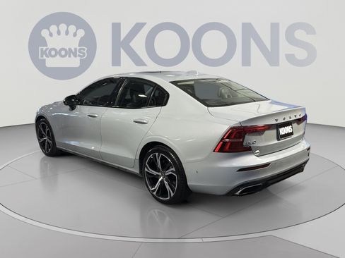 Used 2024 Volvo S60 B5 Plus AWD/4WD image 4