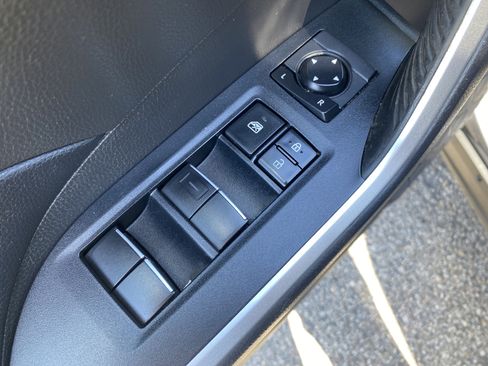 Used 2020 Toyota RAV4 XLE Premium AWD/4WD image 18