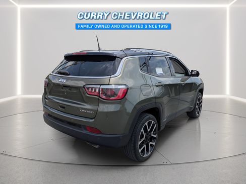 Used 2018 Jeep Compass Limited w/ Navigation Group AWD/4WD image 3