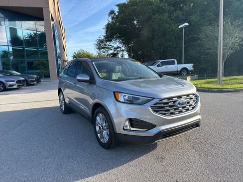 Used 2023 Ford Edge Titanium image 8