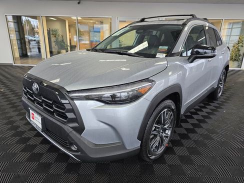 Certified 2026 Toyota Corolla Cross XLE image 7