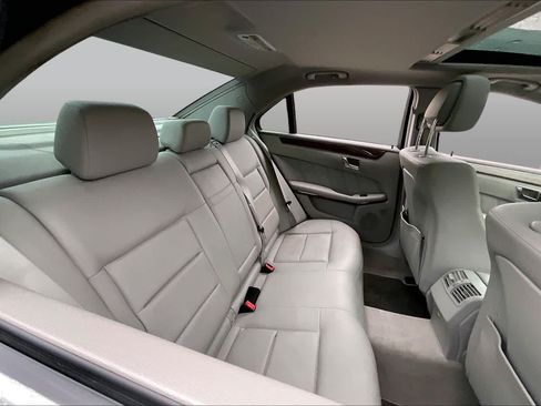Used 2011 Mercedes-Benz E 350 Sedan image 19