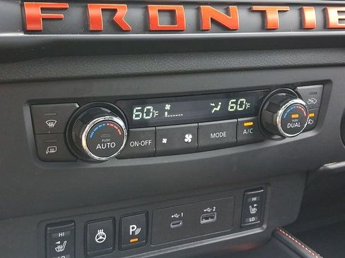 Certified 2025 Nissan Frontier PRO-4X w/ Pro Premium Package AWD/4WD image 16
