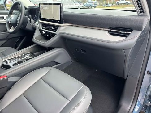 New 2026 Ford Explorer Active w/ Active Comfort Package image 15