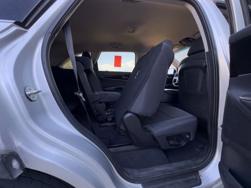 Used 2020 Kia Sorento LX image 20