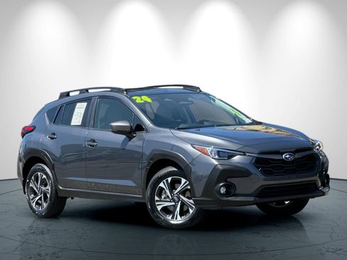 Used 2024 Subaru Crosstrek 2.0i Premium image 2