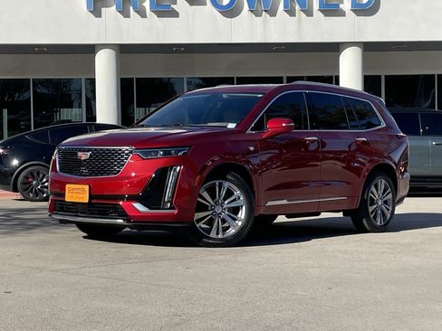 Used 2024 Cadillac XT6 Premium Luxury w/ Platinum Package image 2