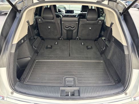 Used 2022 Acura MDX SH-AWD image 12