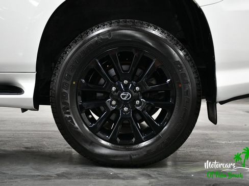 Used 2023 Lexus GX 460 w/ Black Line Special Edition AWD/4WD image 4