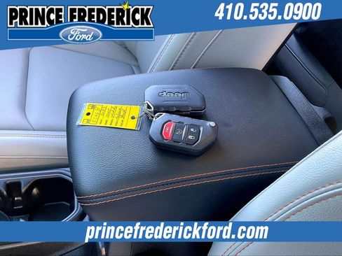 Used 2023 Jeep Gladiator Mojave w/ LED Lighting Group image 10