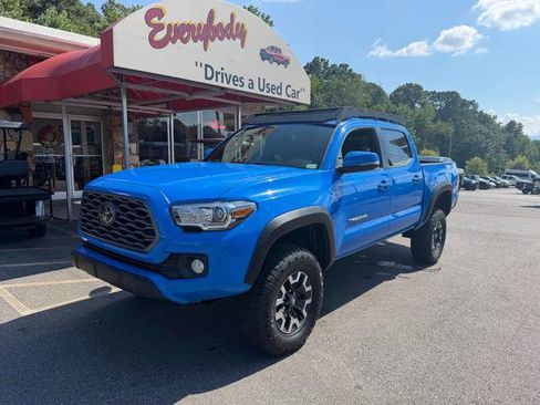 Used 2021 Toyota Tacoma TRD Off-Road AWD/4WD image 1