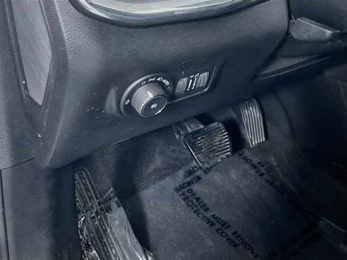 Used 2023 Jeep Compass Limited w/ Sun and Sound Group AWD/4WD image 10