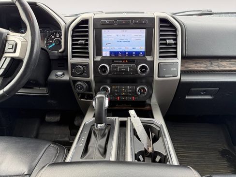 Used 2020 Ford F150 Lariat w/ Equipment Group 502A Luxury image 17