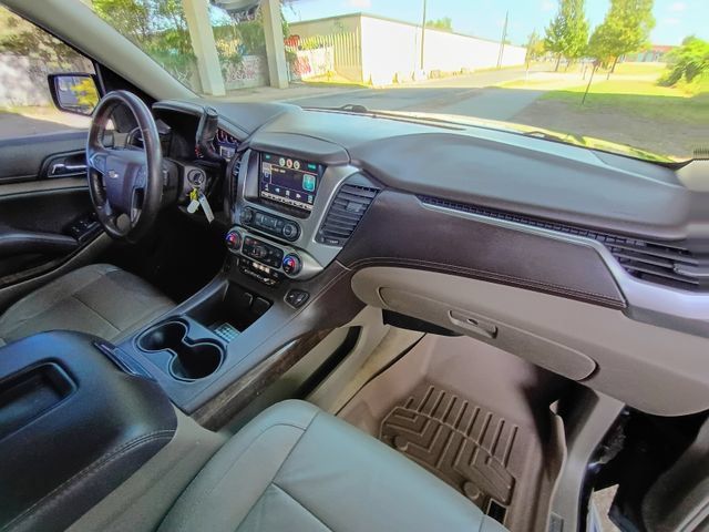 Used 2015 Chevrolet Suburban LT RWD image 48