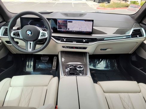 Used 2026 BMW X5 M60i AWD/4WD image 18
