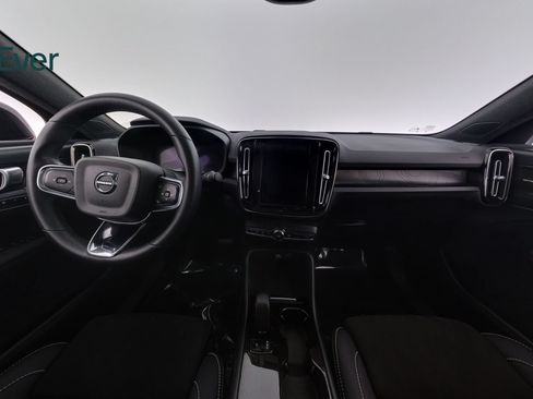 Used 2023 Volvo C40 P8 Recharge Ultimate AWD/4WD image 26