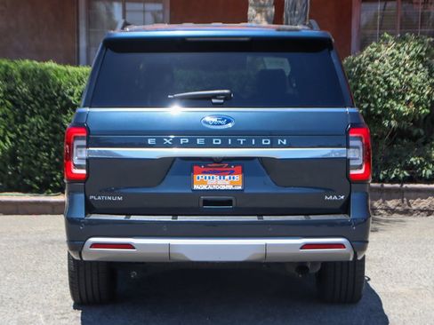 Used 2024 Ford Expedition Max Platinum AWD/4WD image 8