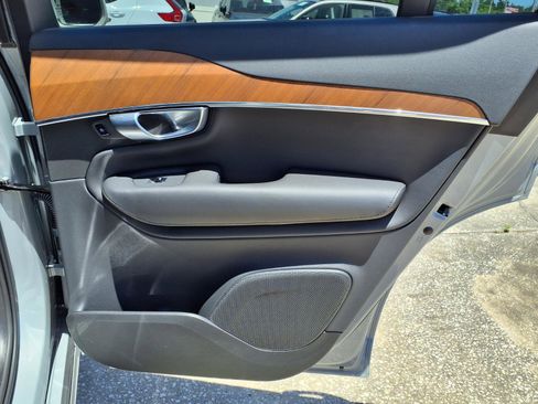 Certified 2024 Volvo XC90 B6 Plus AWD/4WD image 14