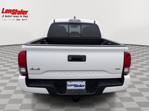Used 2023 Toyota Tacoma SR AWD/4WD image 4