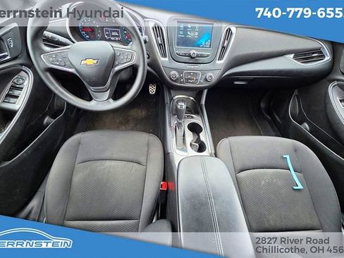 Used 2016 Chevrolet Malibu LT FWD image 13