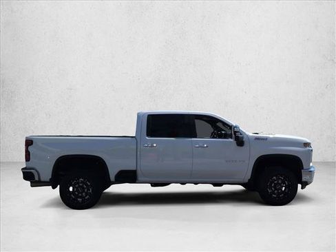 Used 2021 Chevrolet Silverado 2500 LTZ w/ LTZ Convenience Package AWD/4WD image 9