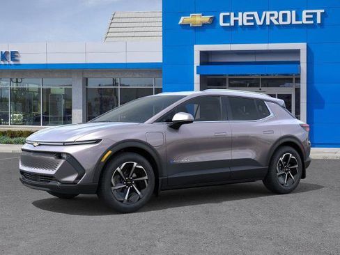 New 2026 Chevrolet Equinox EV LT image 2