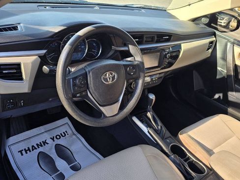 Used 2015 Toyota Corolla LE FWD image 4