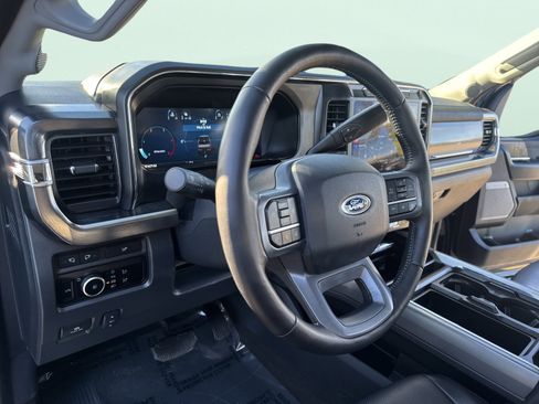 Used 2024 Ford F250 Lariat image 23