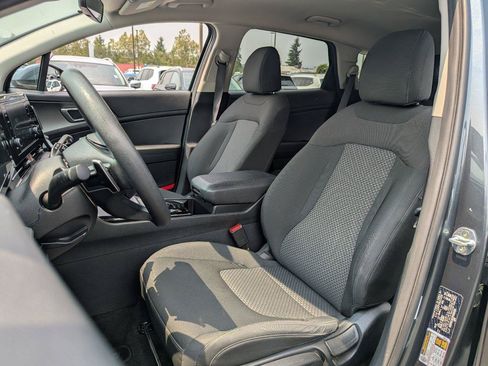Used 2023 Kia Sportage LX AWD/4WD image 22