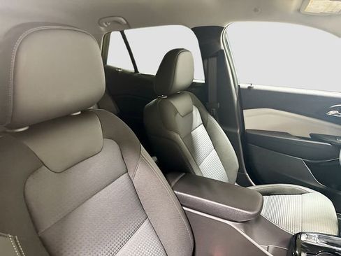 New 2026 Chevrolet Trax LT image 29