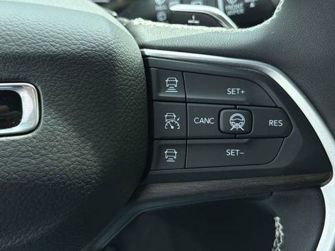 New 2026 Jeep Grand Cherokee Limited AWD/4WD image 24
