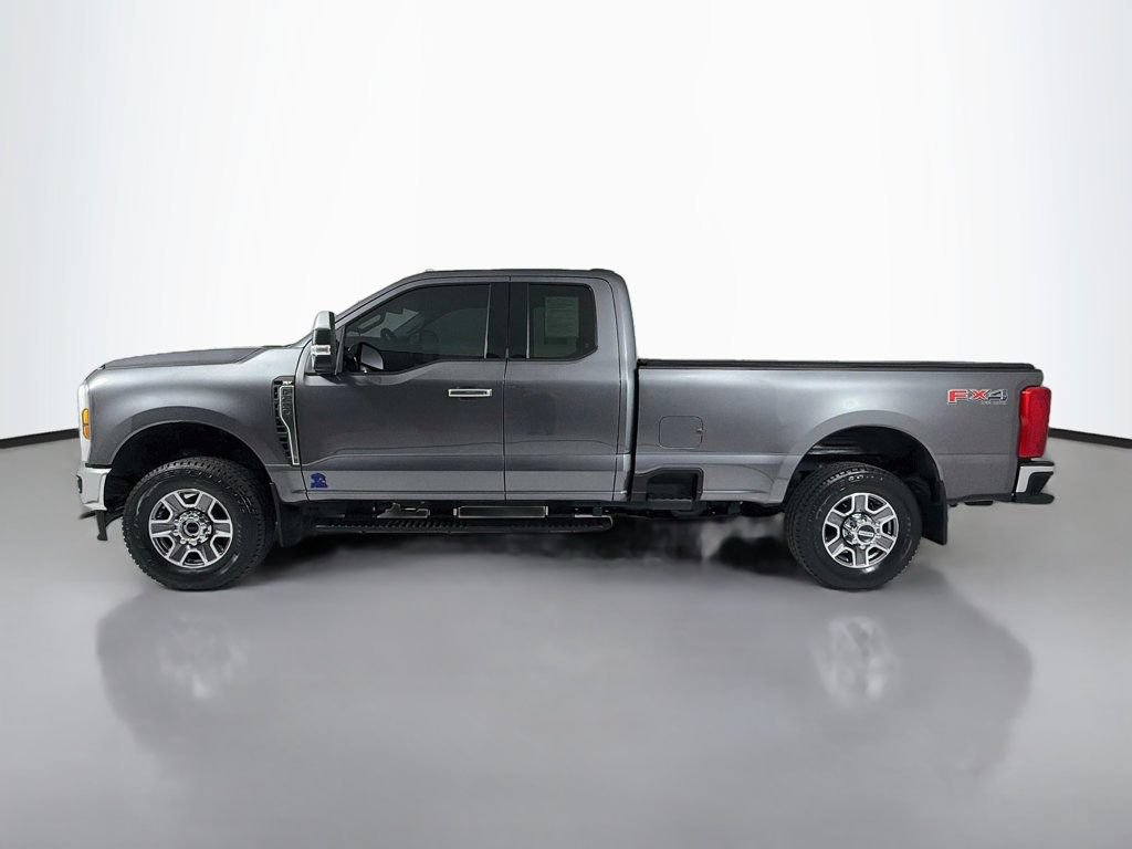 Used 2025 Ford F250 XLT w/ FX4 Off-Road Package AWD/4WD image 4