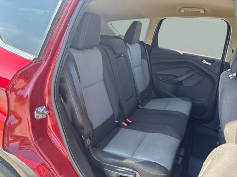 Used 2019 Ford Escape SE FWD image 23
