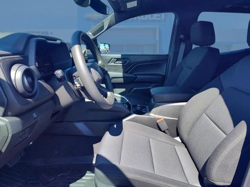 New 2026 Chevrolet Colorado Trail Boss AWD/4WD image 1