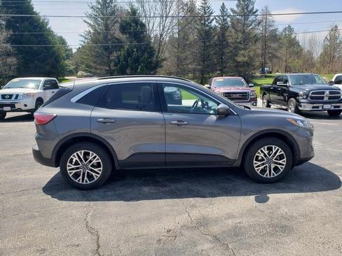 Used 2021 Ford Escape SEL w/ Technology Package image 9