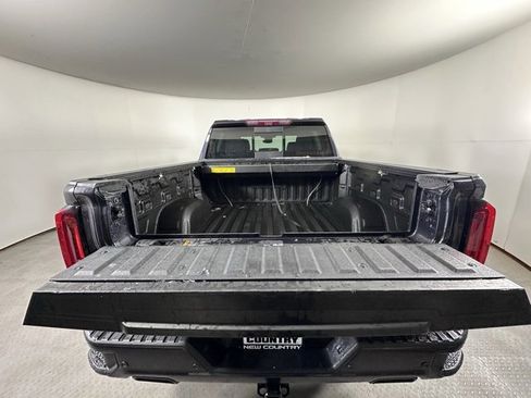 Used 2023 GMC Sierra 1500 AT4 w/ AT4 Premium Package image 13