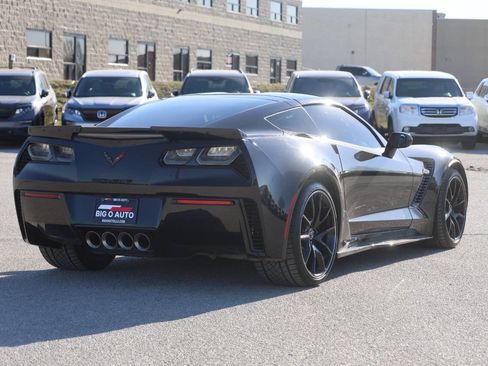 Used 2016 Chevrolet Corvette Z06 w/ 3LZ Preferred Equipment Group image 9