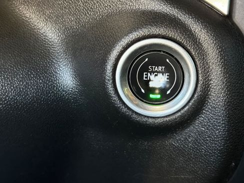 Used 2019 Chevrolet Silverado 1500 LT Trail Boss w/ Convenience Package AWD/4WD image 23
