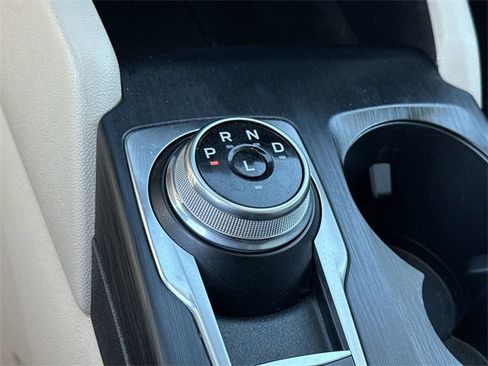 Certified 2022 Ford Escape SE image 31