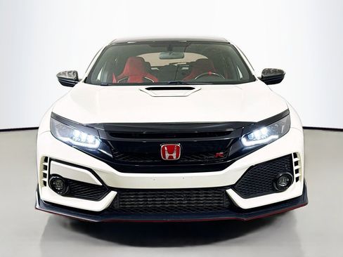 Used 2017 Honda Civic Type R image 2