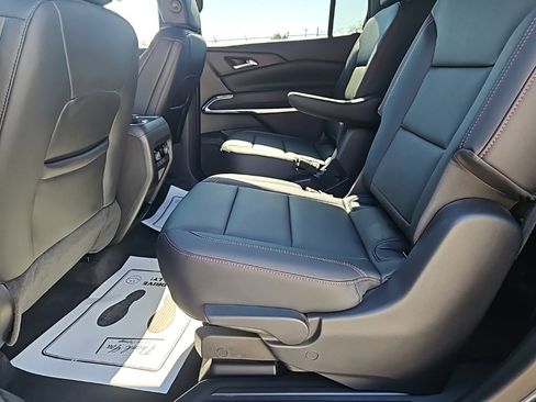 Used 2025 Chevrolet Traverse Z71 w/ LPO, Floor Liner Package image 18