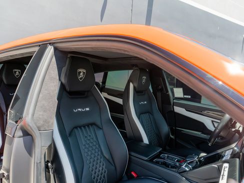 Used 2023 Lamborghini Urus S AWD/4WD image 53