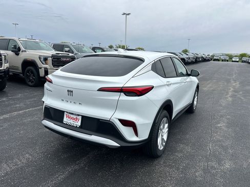 New 2026 Buick Envista Preferred FWD image 9