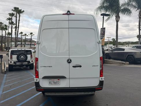 Used 2023 Mercedes-Benz Sprinter 2500 image 6