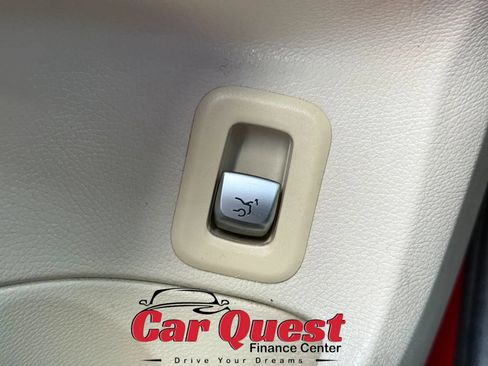 Used 2016 Mercedes-Benz C 300 Sedan w/ Surround View Package image 26