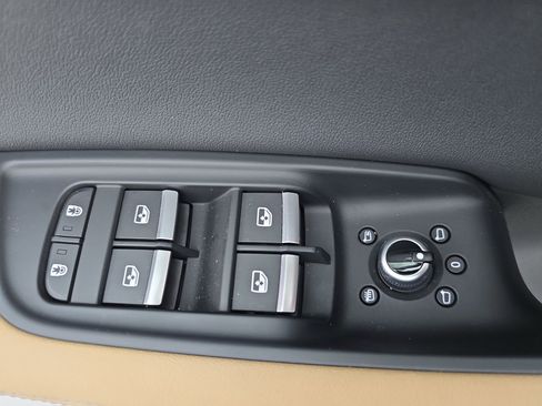 Used 2025 Audi Q7 3.0T Premium Plus w/ Premium Plus Package image 30